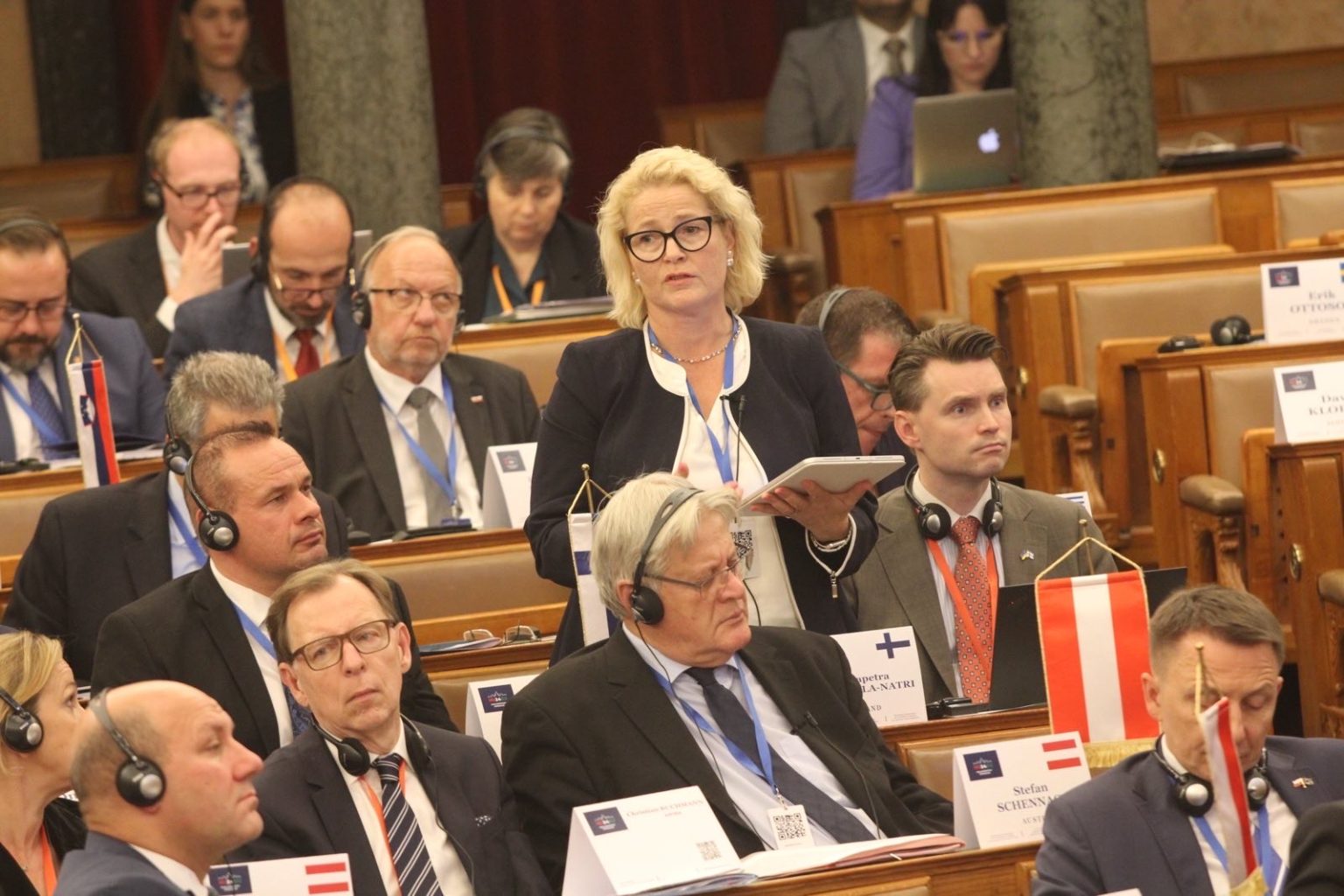 Autto ja Kumpula-Natri puhuivat Budapestissa Ukrainan puolesta