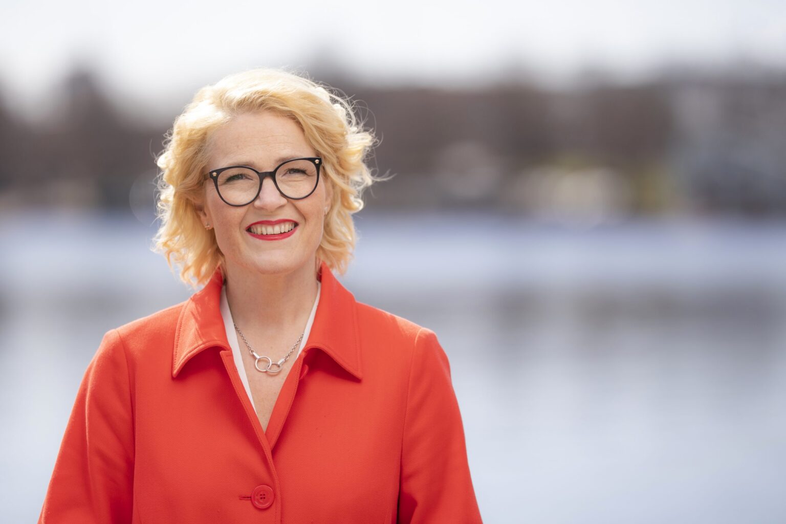 Kumpula-Natri: Uusien rekkojen päästöjä vähennettävä selkeästi nykyisestä