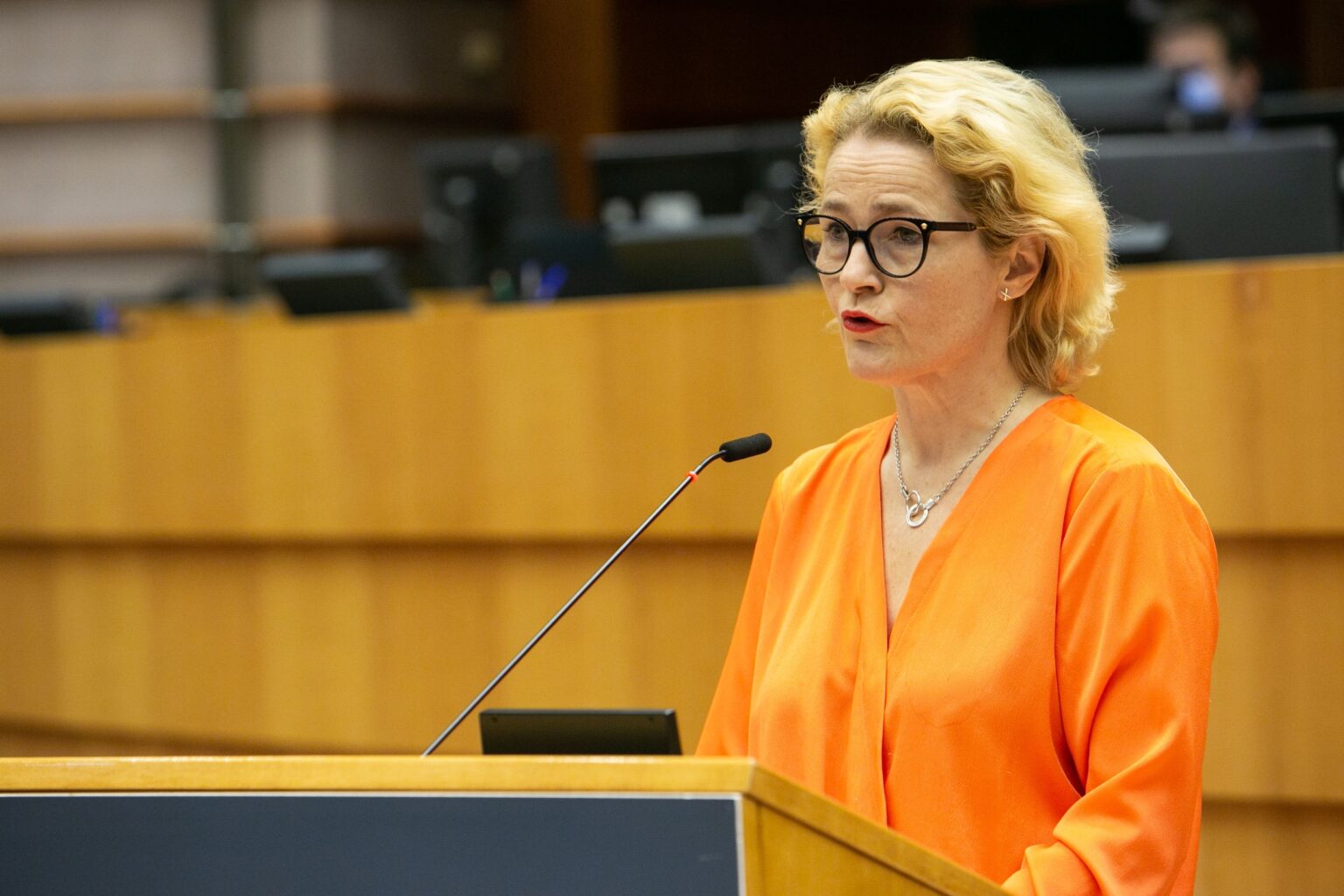 Tiedote: EU:n uskallettava satsata satojen miljardien eurojen tulevaisuuden teollisuudenalaan